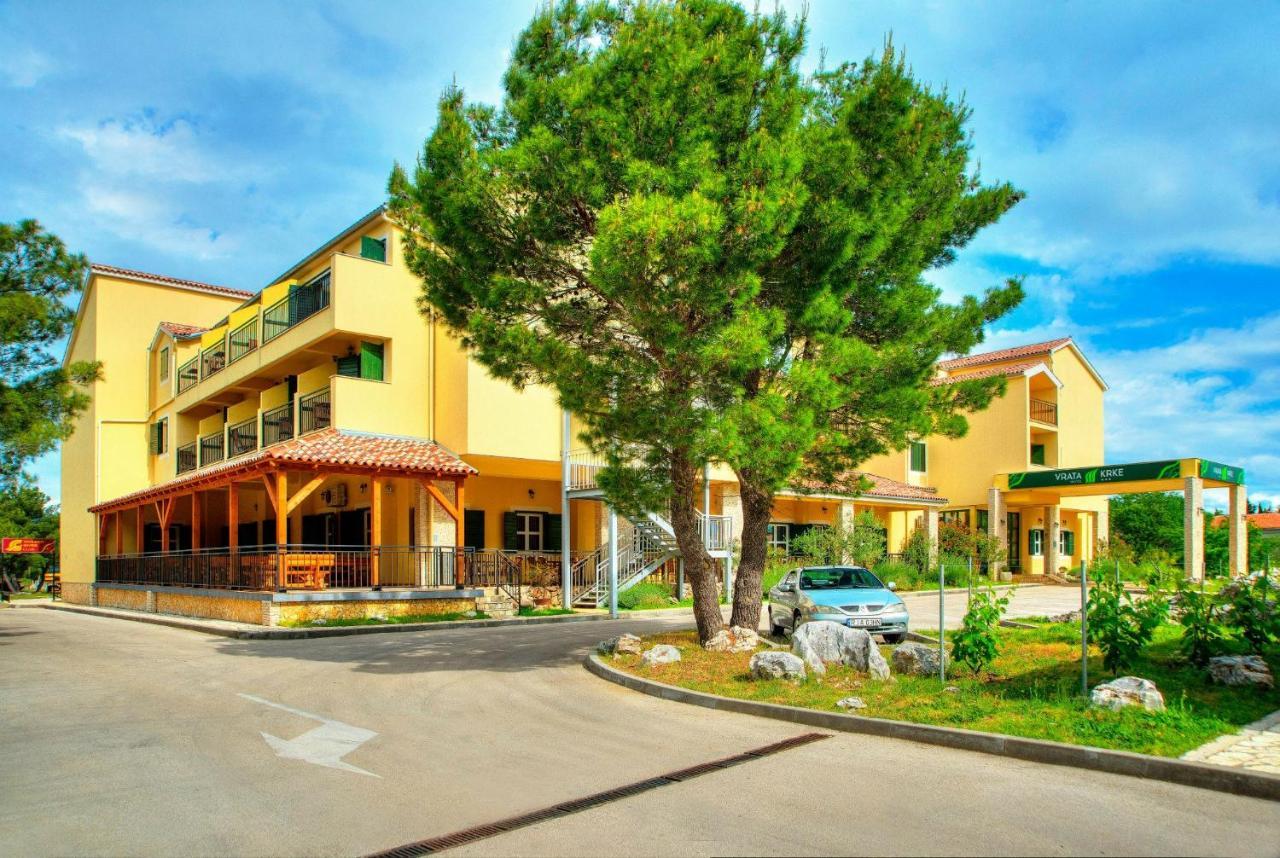 Hotel Vrata Krke Lozovac Ngoại thất bức ảnh