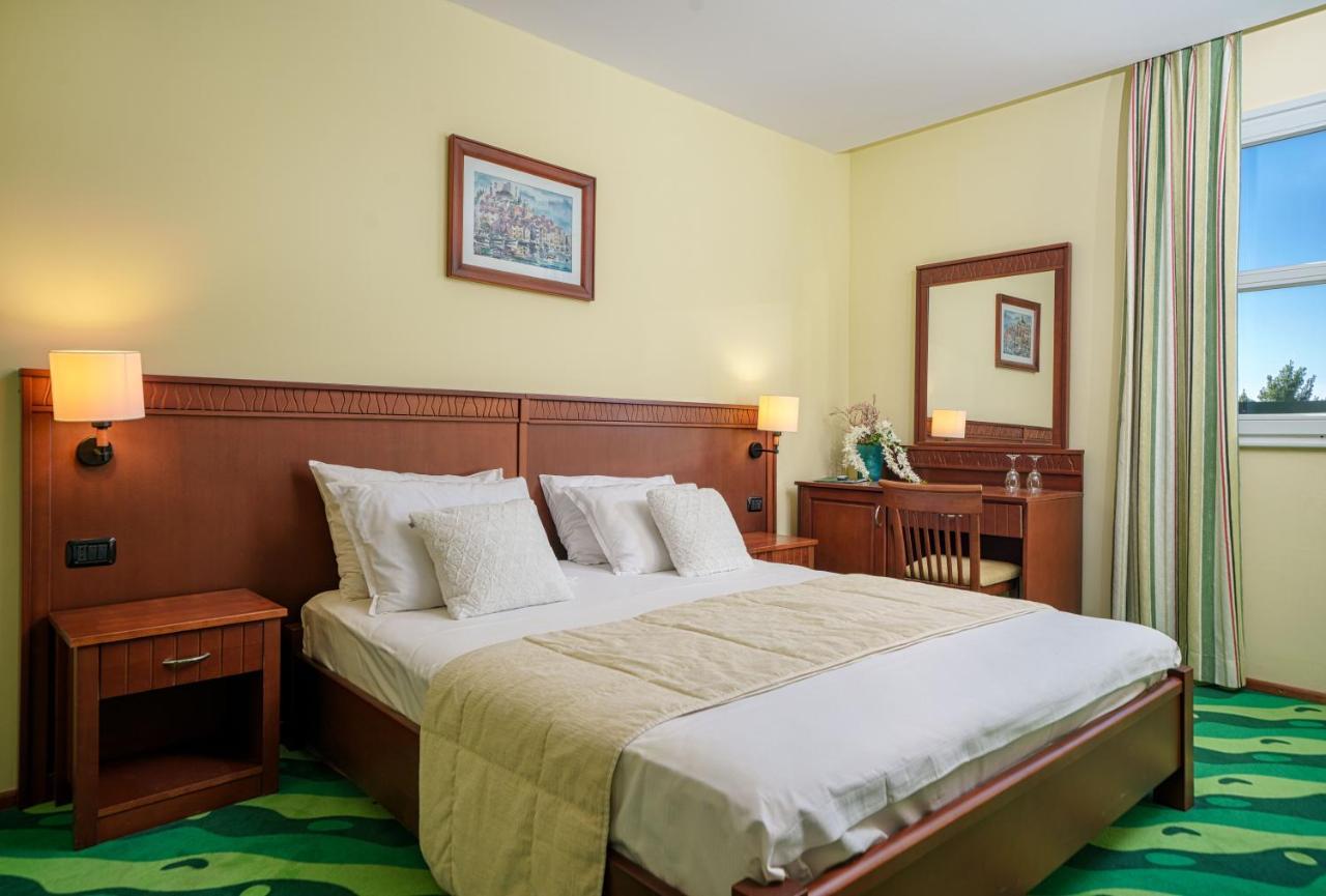 Hotel Vrata Krke Lozovac Ngoại thất bức ảnh